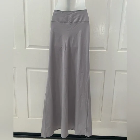 Berda Gray Long Skirt Sz 38 (8/M) - Picture 3 of 3